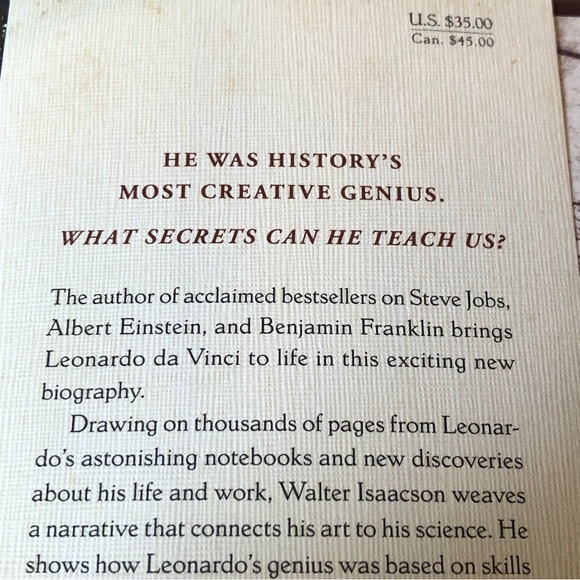 Hardcover Biography - Leonardo da Vinci by Walter Isaacson - 2017 - Picture 4 of 16